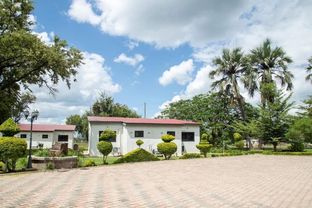 Zambezi Junction Lodge Livingstone Luaran gambar